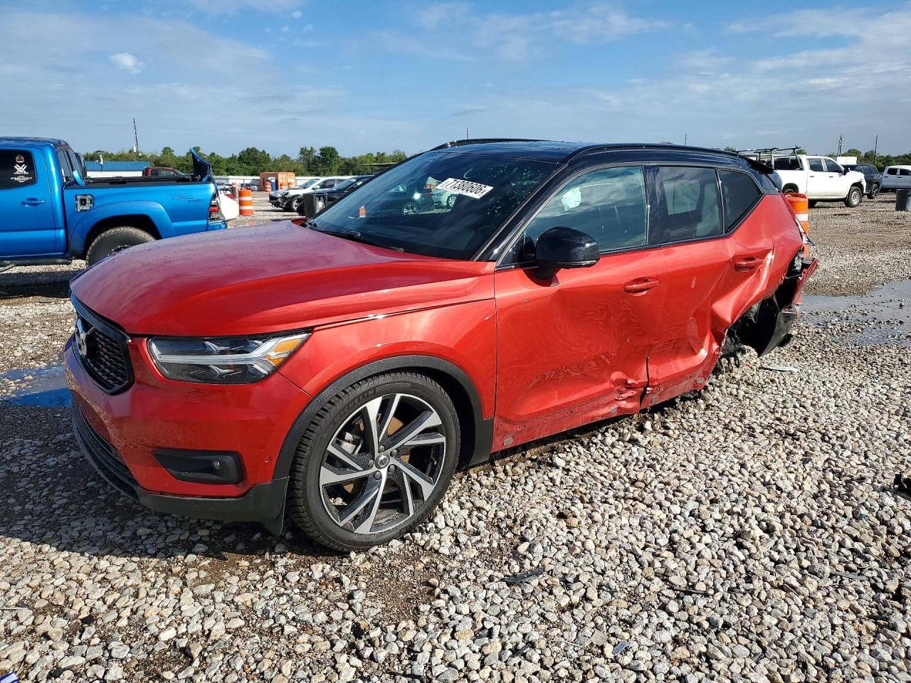 2021 VOLVO XC40 T5 R-DESIGN | YV4162UM1M2468211 | UPCARS