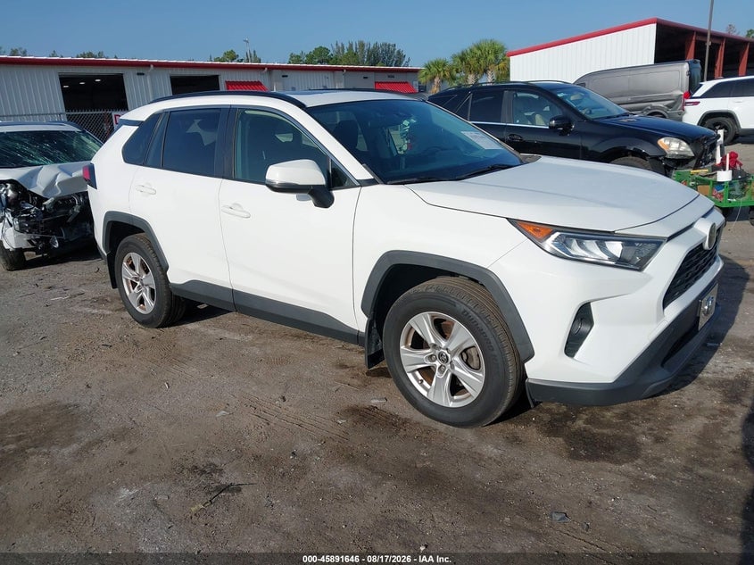 2019 TOYOTA RAV4 XLE | JTMP1RFV0KD042716 | UPCARS