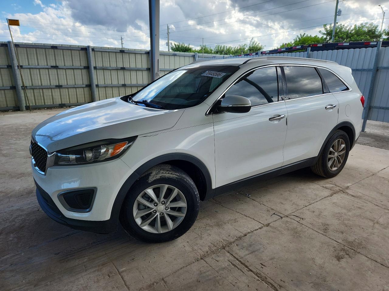 2016 KIA SORENTO LX | 5XYPG4A33GG060885 | UPCARS