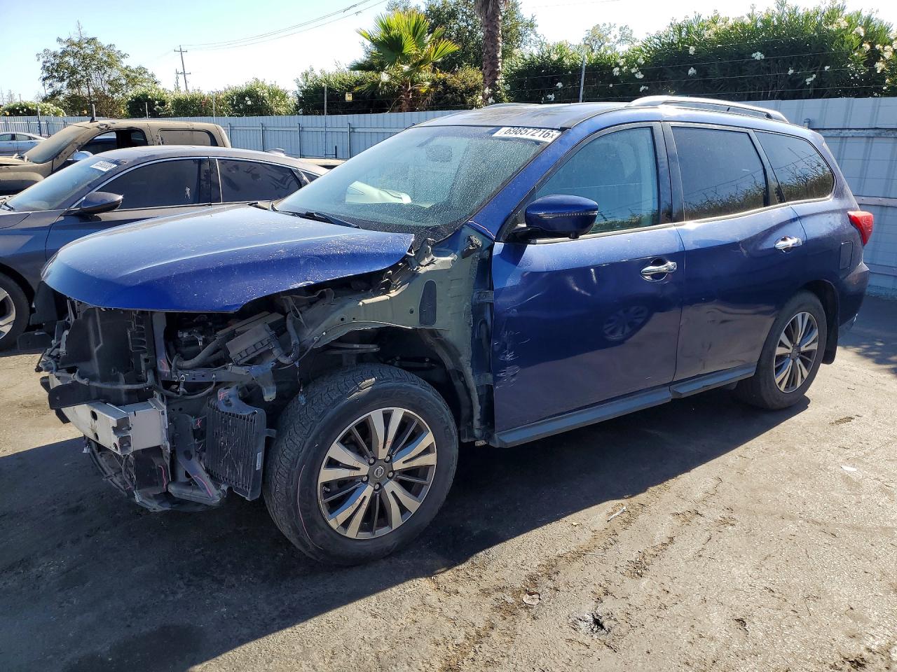 2017 NISSAN PATHFINDER SL | 5N1DR2MN5HC609986 | UPCARS