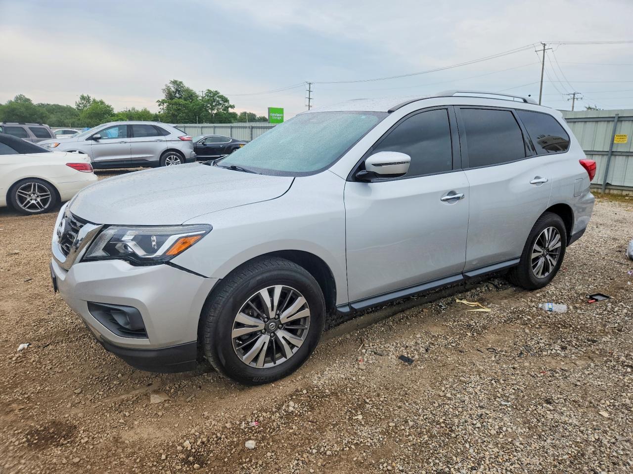 2018 NISSAN PATHFINDER SV | 5N1DR2MN8JC602309 | UPCARS