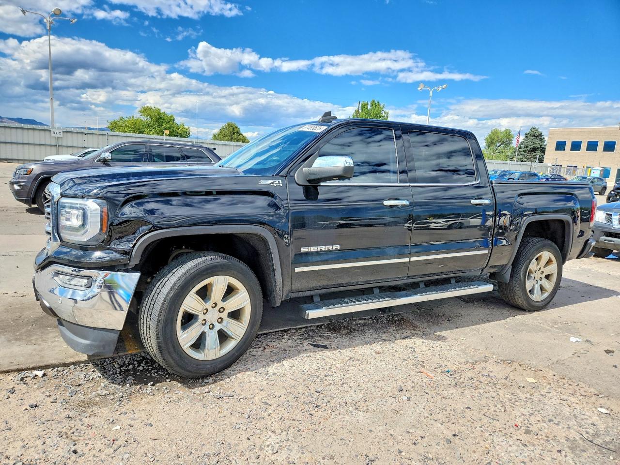 2017 GMC SIERRA K1500 SLT | 3GTU2NEC2HG513818 | UPCARS