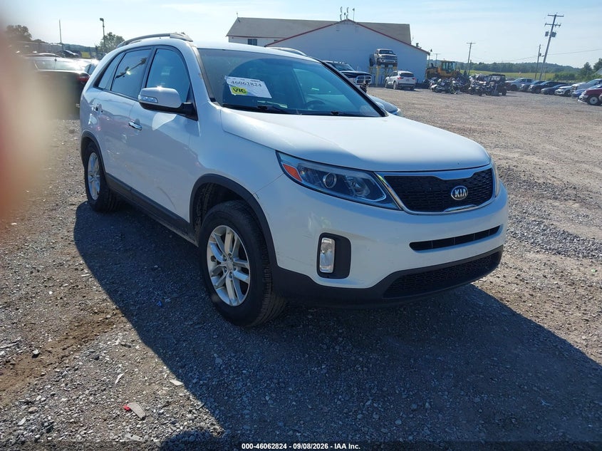 2015 KIA SORENTO LX | 5XYKT4A67FG639327 | UPCARS