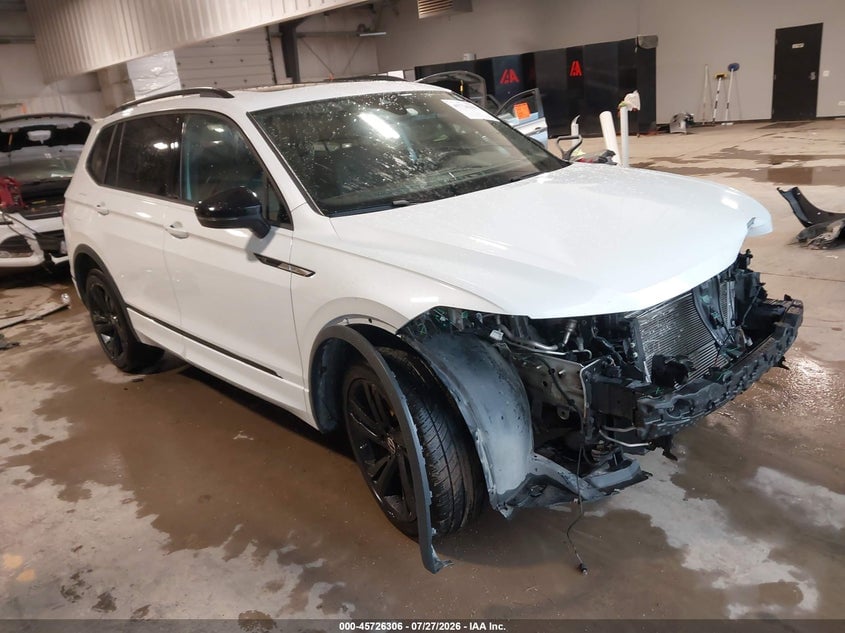 2023 VOLKSWAGEN TIGUAN 2.0T SE R-LINE BLACK | 3VV8B7AX1PM089796 | UPCARS