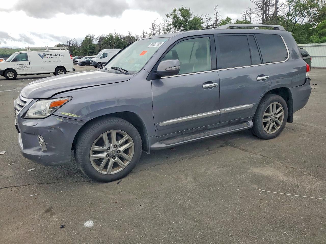 2015 LEXUS LX 570 | JTJHY7AX5F4172135 | UPCARS