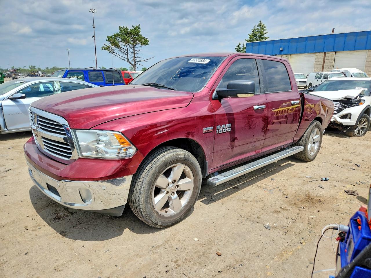 2017 RAM 1500 SLT | 1C6RR7LTXHS781435 | UPCARS
