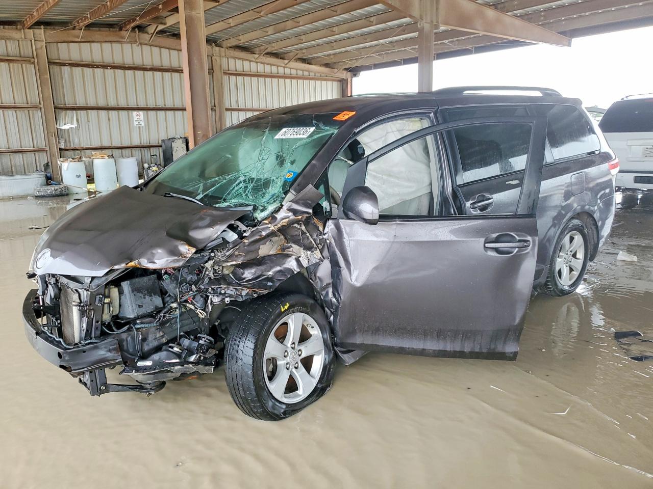 2012 TOYOTA SIENNA LE | 5TDKK3DC3CS254506 | UPCARS