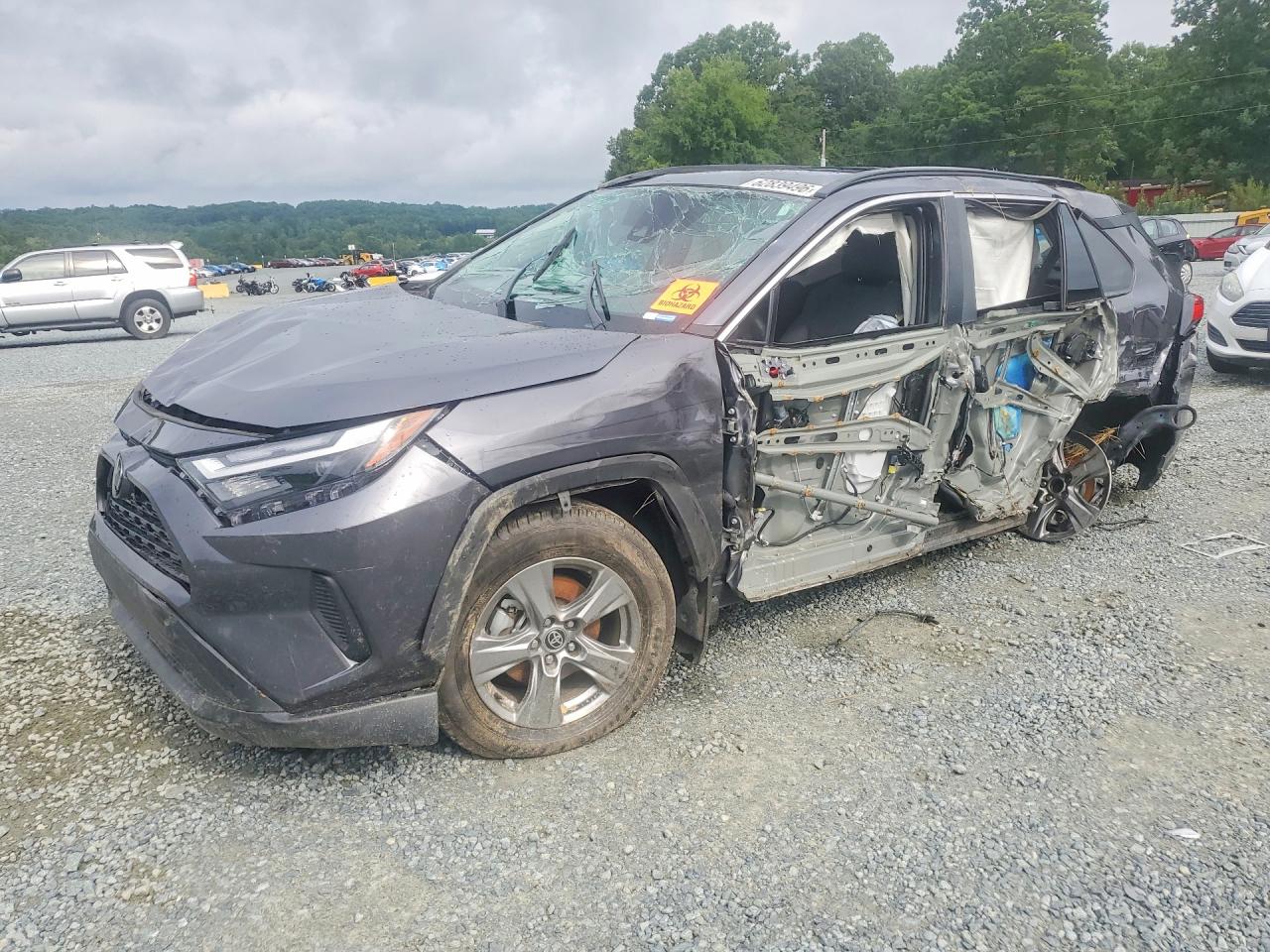 2024 TOYOTA RAV4 XLE | 2T3W1RFV0RC259466 | UPCARS