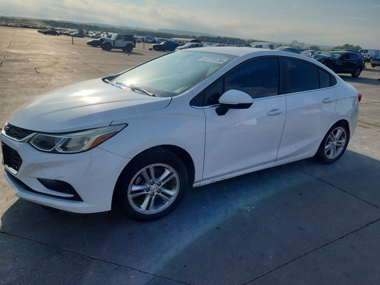 2018 CHEVROLET CRUZE LT | 1G1BE5SM2J7240174 | UPCARS
