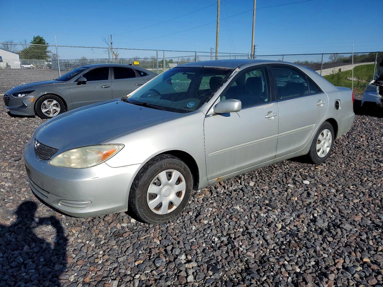 2003 TOYOTA CAMRY LE | 4T1BE32K33U737213 | UPCARS