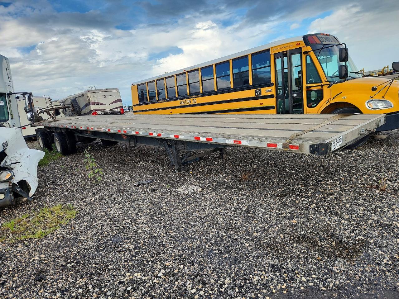 2022 BRAZOS UNKNOWN FLATBED TRAILER | 4B9BKFS22NH054399 | UPCARS