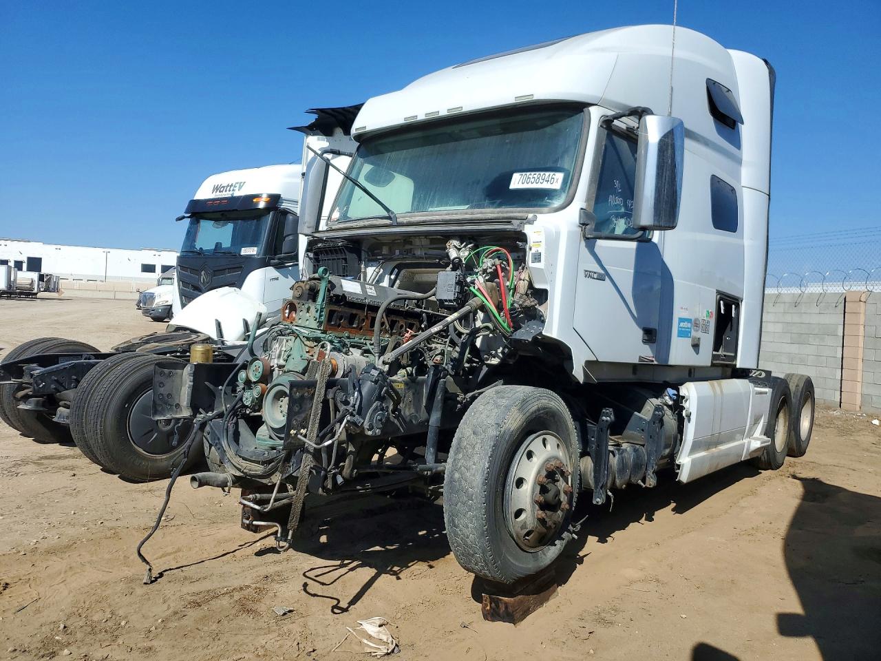 2021 VOLVO VNL TRUCK CAB AND CHASSIS | 4V4NC9EJ2MN282139 | UPCARS