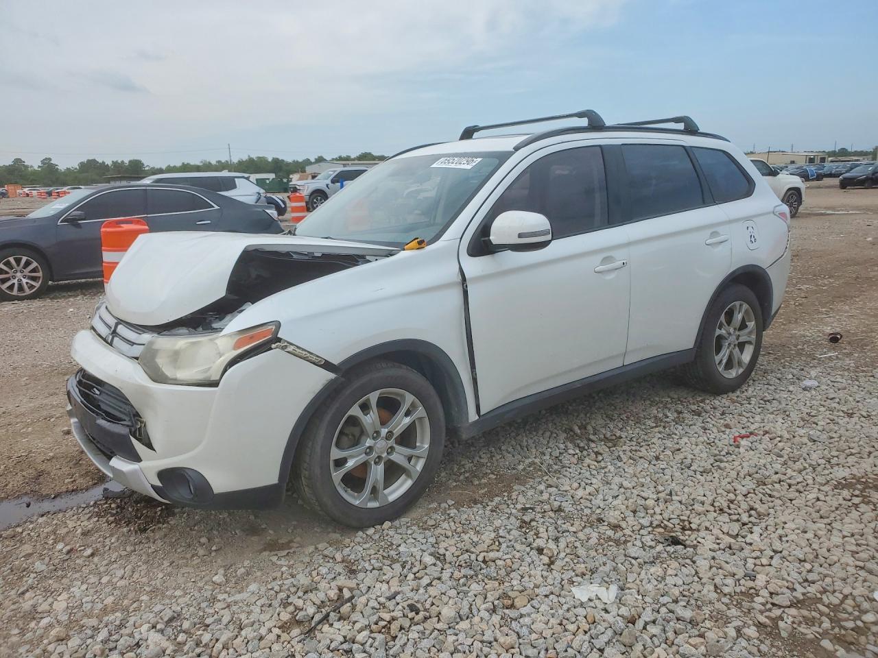 2015 MITSUBISHI OUTLANDER SE | JA4AD3A34FZ005347 | UPCARS