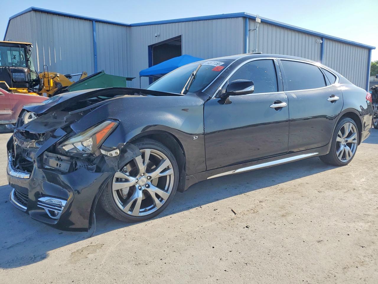2018 INFINITI Q70 3.7 LUXE | JN1BY1PR9JM370484 | UPCARS