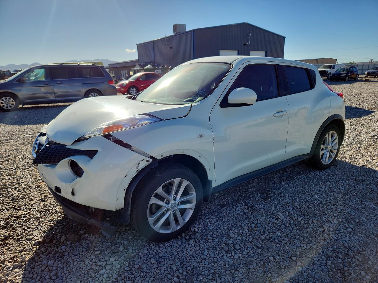 2011 NISSAN JUKE S | JN8AF5MVXBT017352 | UPCARS