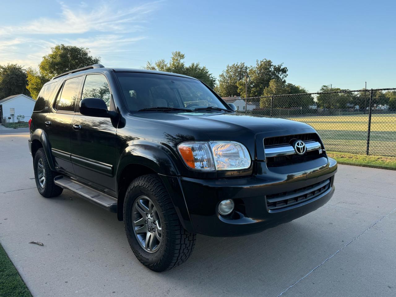 2005 TOYOTA SEQUOIA SR5 | 5TDBT44A05S236291 | UPCARS
