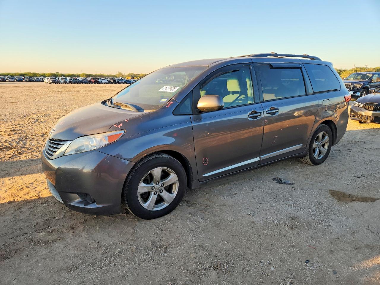 2016 TOYOTA SIENNA LE | 5TDKK3DC1GS766366 | UPCARS