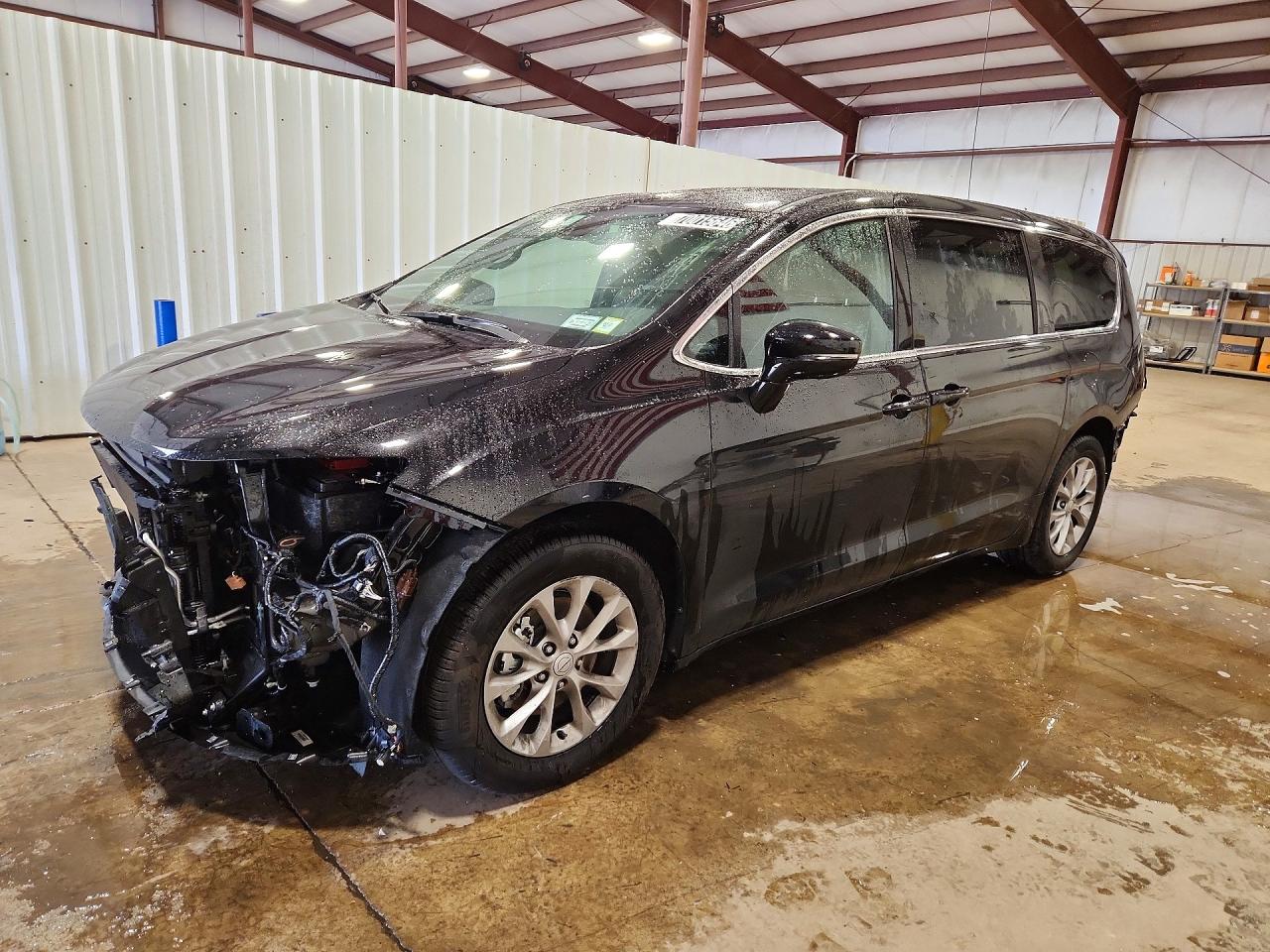 2026 CHRYSLER PACIFICA LIMITED | 2C4RC1GG1TR250168 | UPCARS