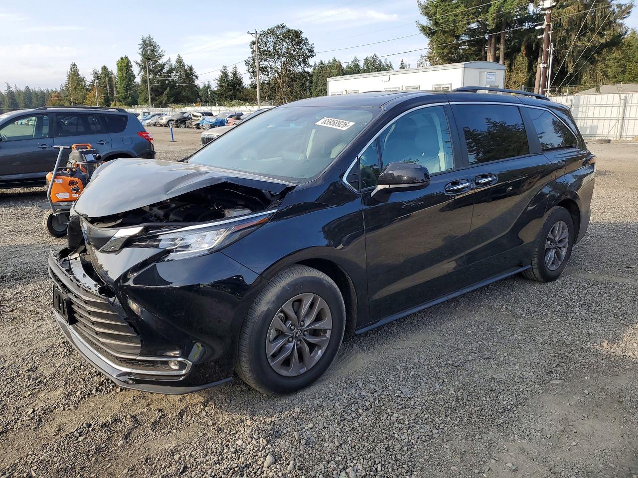 2023 TOYOTA SIENNA XLE | 5TDYRKEC4PS173602 | UPCARS