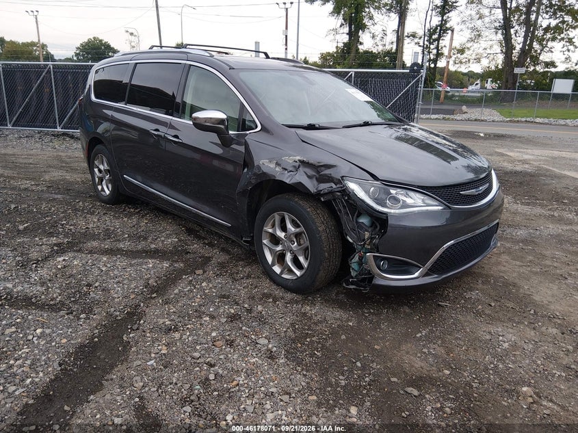 2018 CHRYSLER PACIFICA LIMITED | 2C4RC1GG0JR247372 | UPCARS