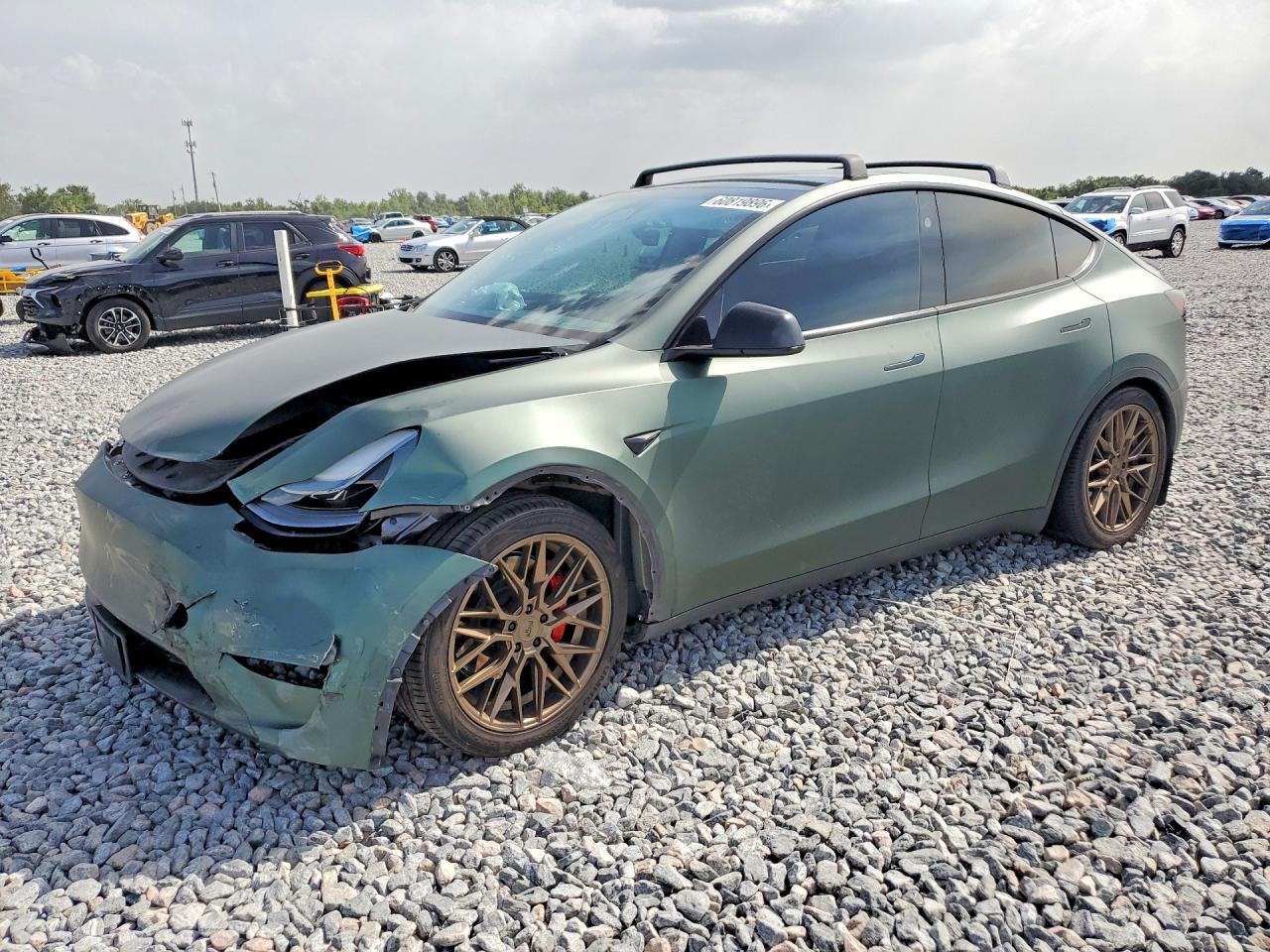 2024 TESLA MODEL Y | 7SAYGDEF9RA262794 | UPCARS