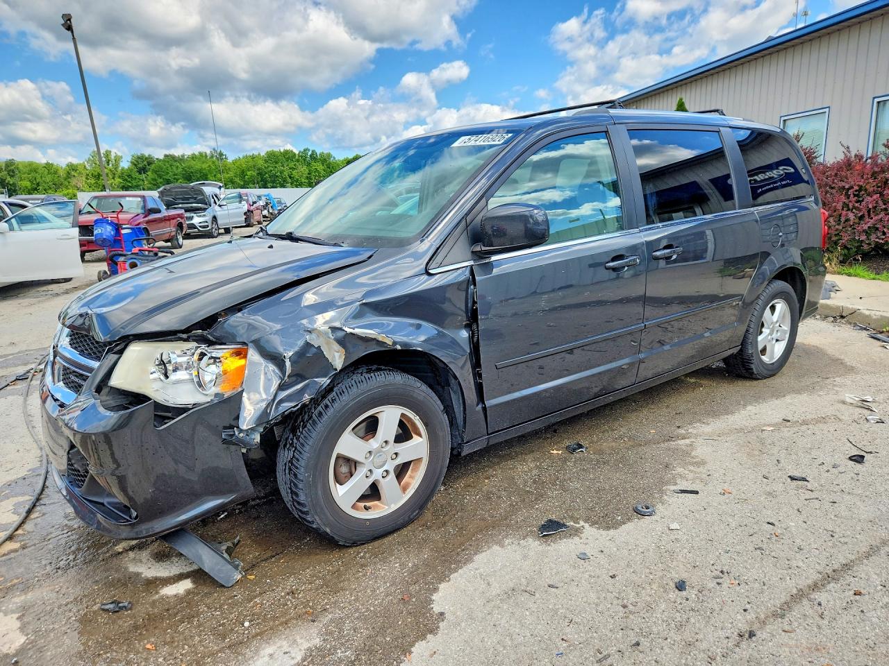 2011 DODGE CARAVAN CREW | 2D4RN5DG2BR741193 | UPCARS