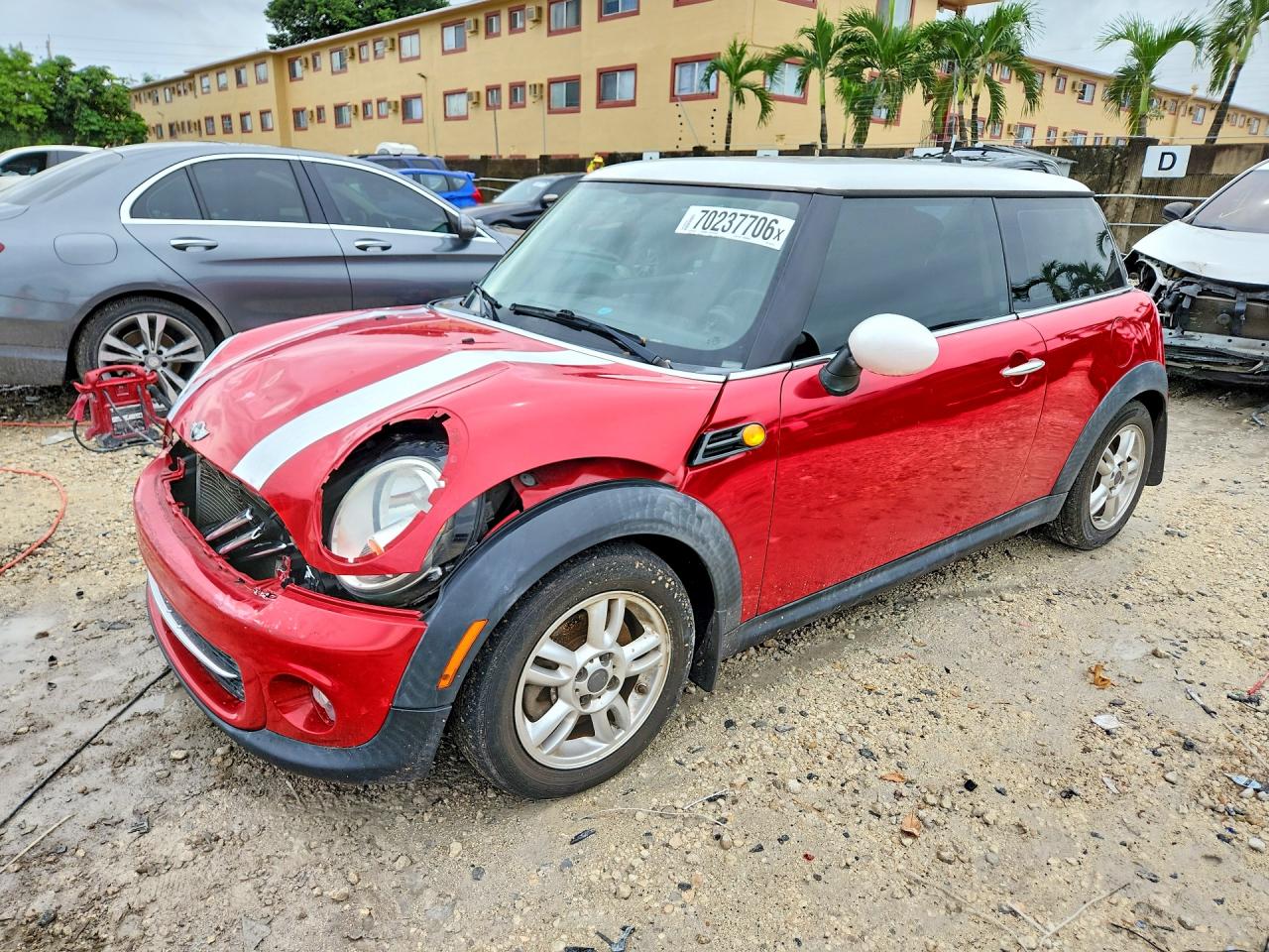2013 MINI COOPER | WMWSU3C56DT683765 | UPCARS