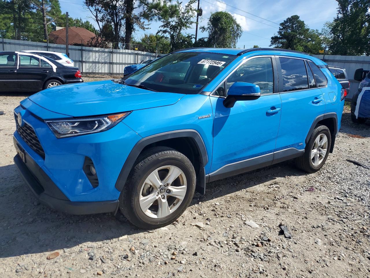 2021 TOYOTA RAV4 XLE | JTMRWRFV6MD125256 | UPCARS