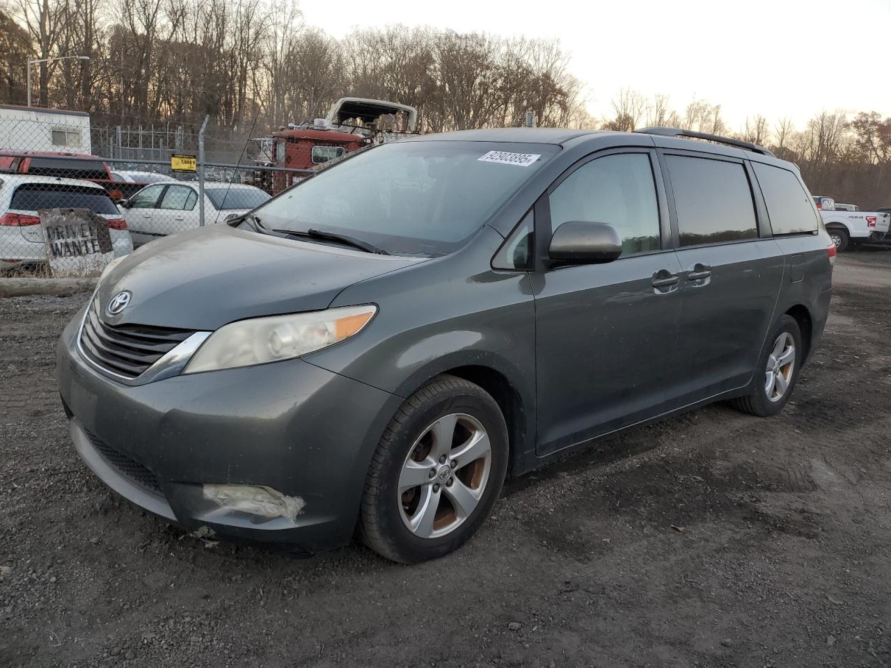 2013 TOYOTA SIENNA | 5TDKK3DC3DS366319 | UPCARS