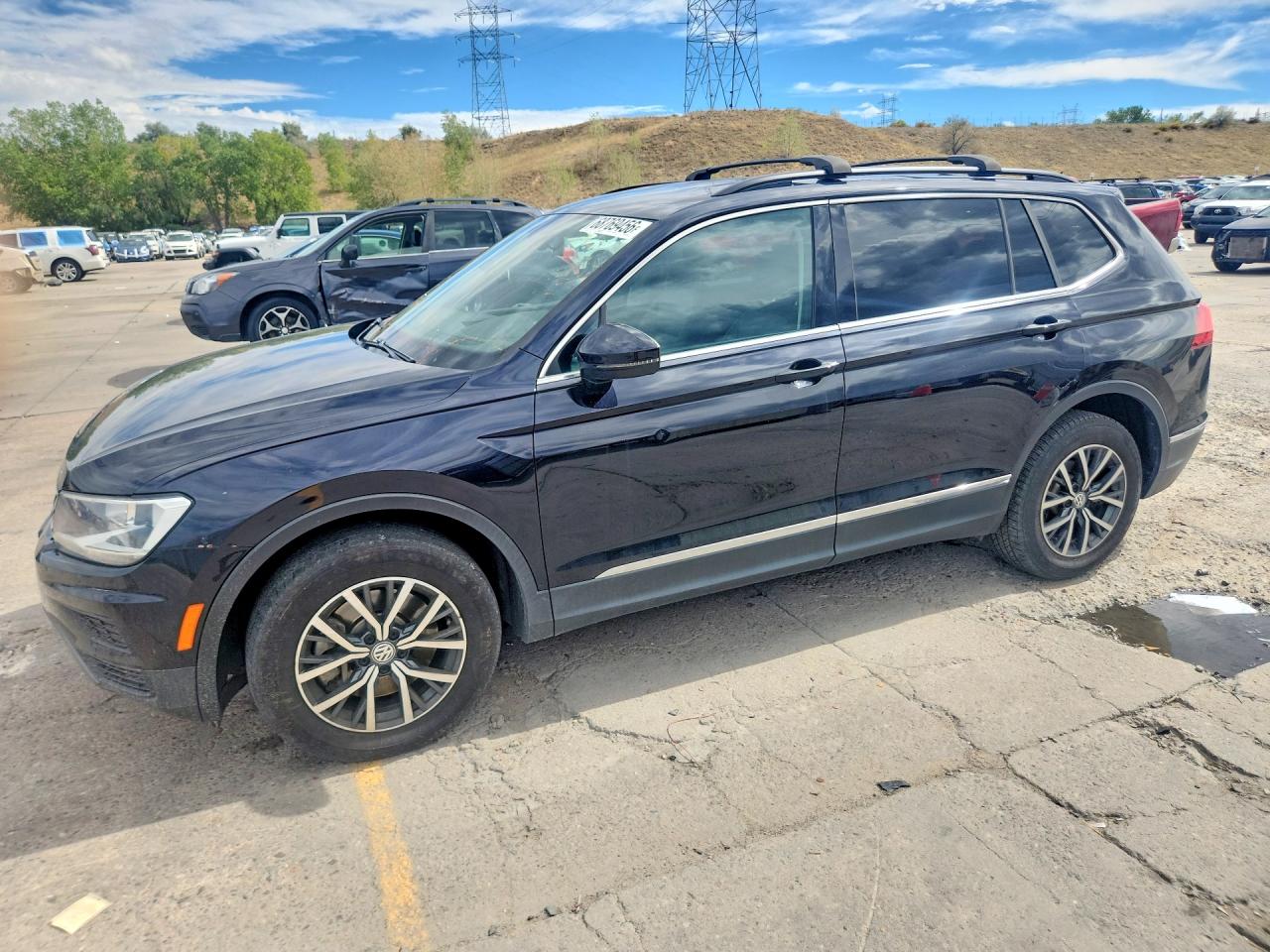 2018 VOLKSWAGEN TIGUAN SE | 3VV2B7AX7JM218847 | UPCARS
