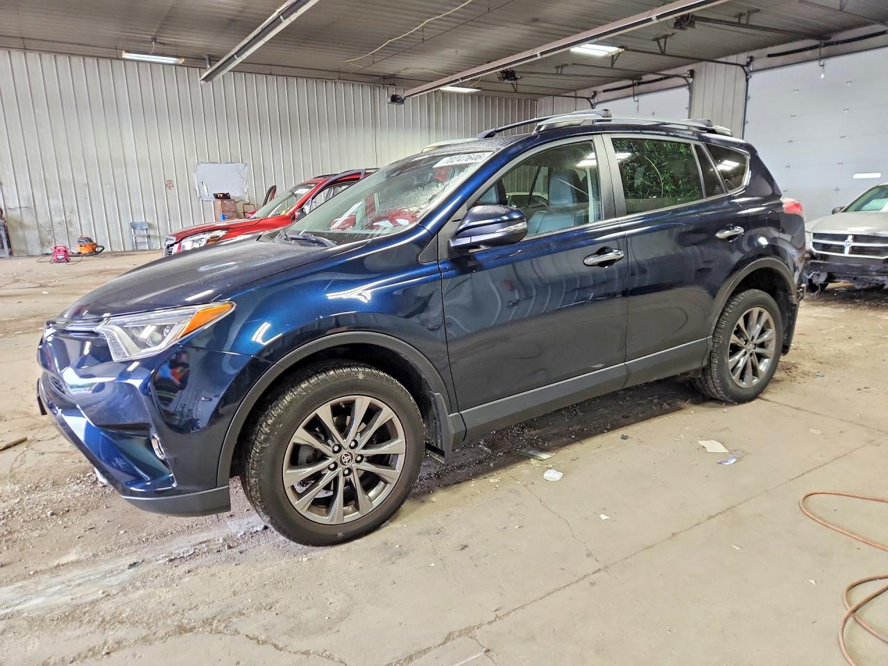 2018 TOYOTA RAV4 LIMITED | JTMDFREV2JJ735857 | UPCARS