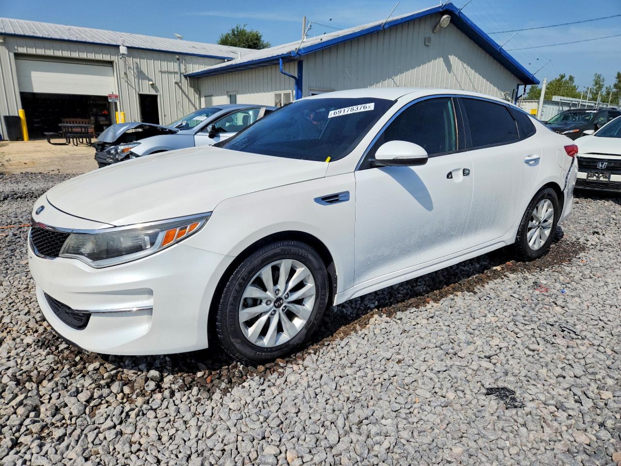 2017 KIA OPTIMA LX | 5XXGT4L37HG139636 | UPCARS