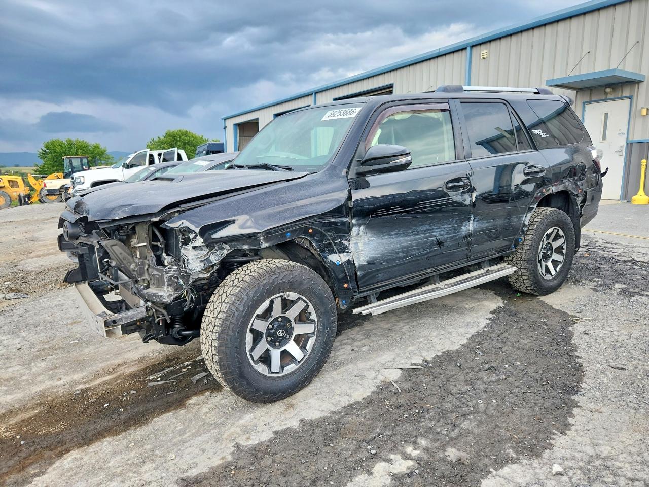 2018 TOYOTA 4RUNNER TRD OFF-ROAD PREMIUM | JTEBU5JR8J5592254 | UPCARS