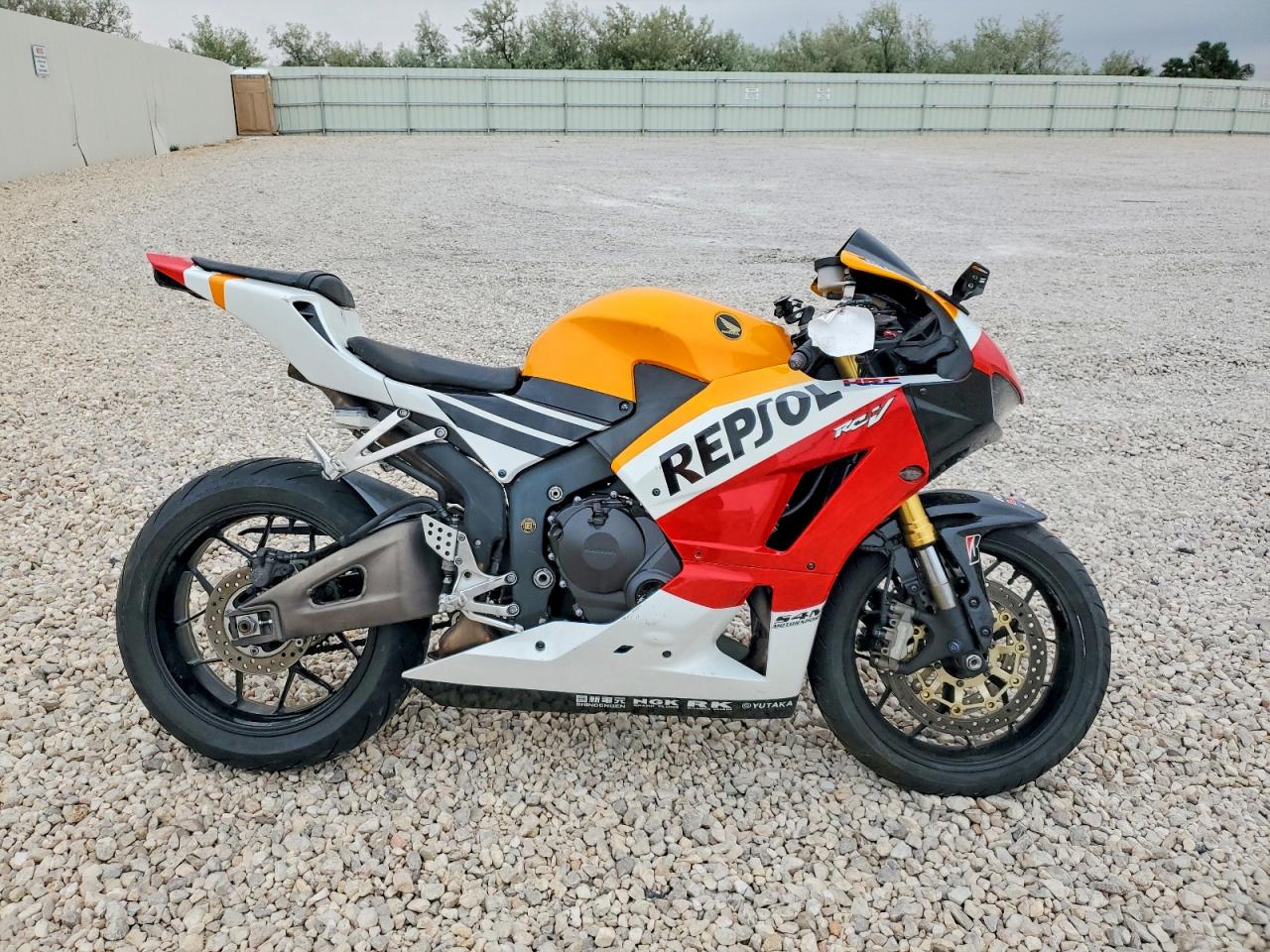 2017 HONDA CBR CYCLE RR | JH2PC40J7HK300230 | UPCARS