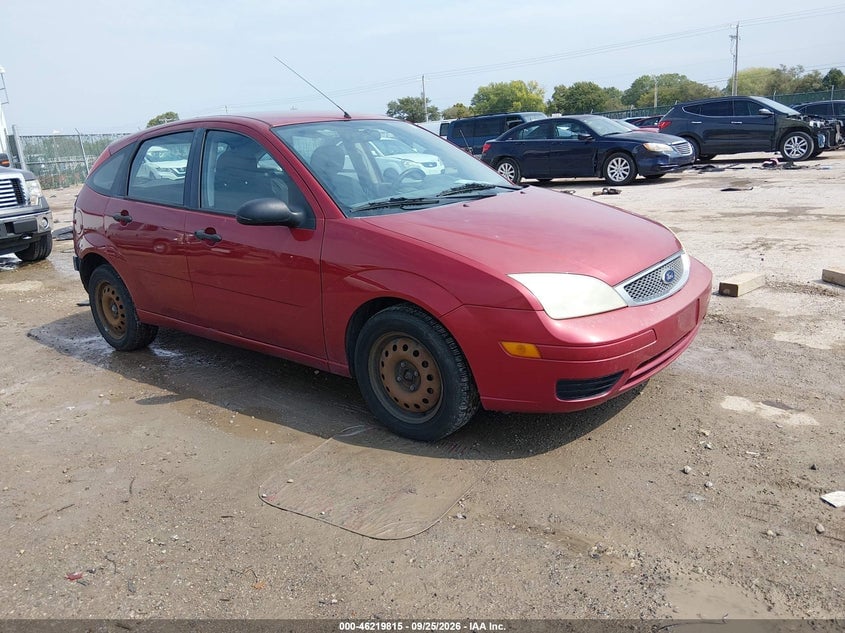 2005 FORD FOCUS ZX5 | 3FAFP37N35R151355 | UPCARS