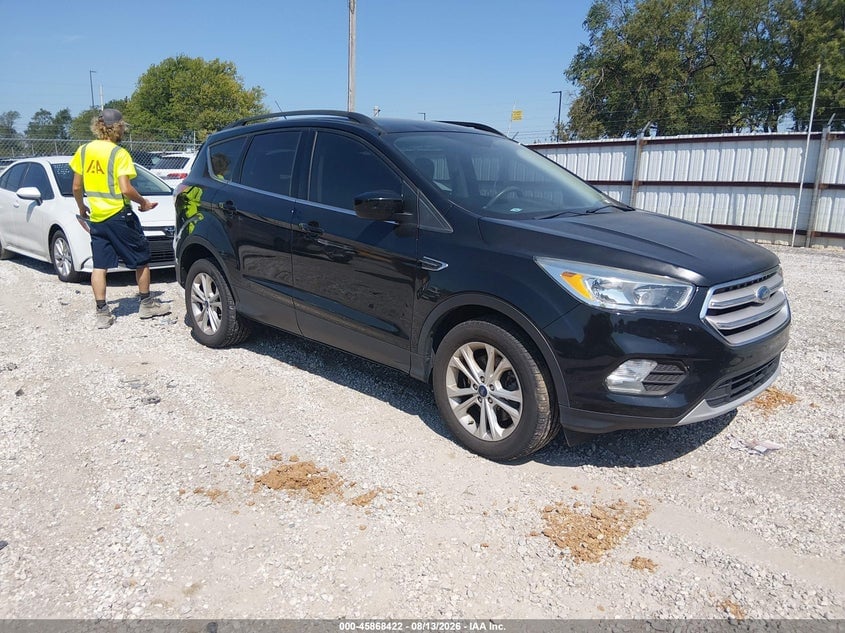 2018 FORD ESCAPE SE | 1FMCU9GD2JUB53371 | UPCARS