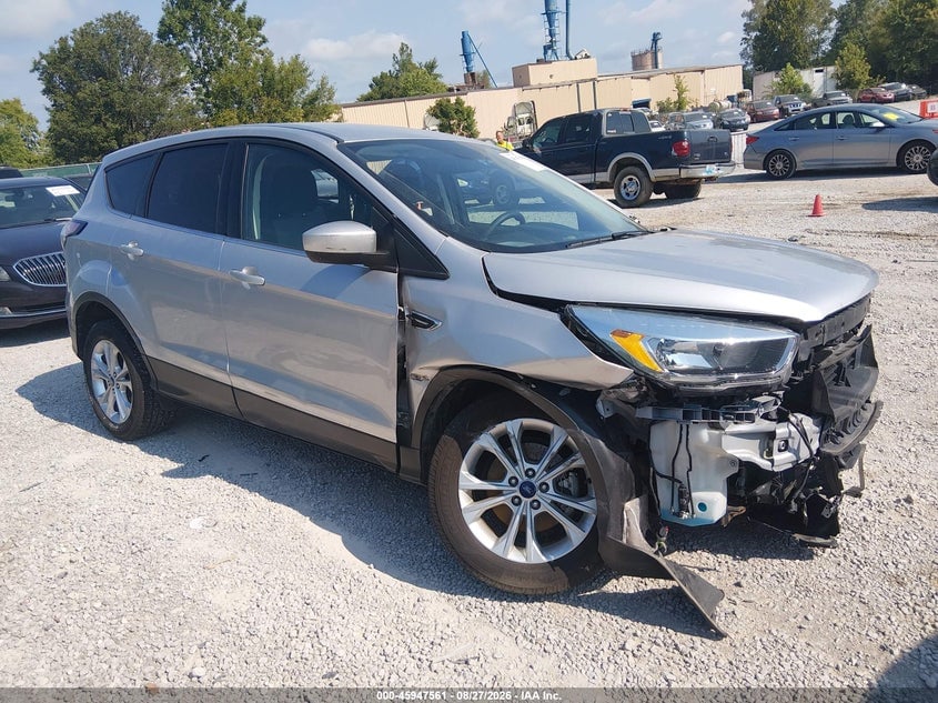 2017 FORD ESCAPE SE | 1FMCU0GD1HUB87467 | UPCARS