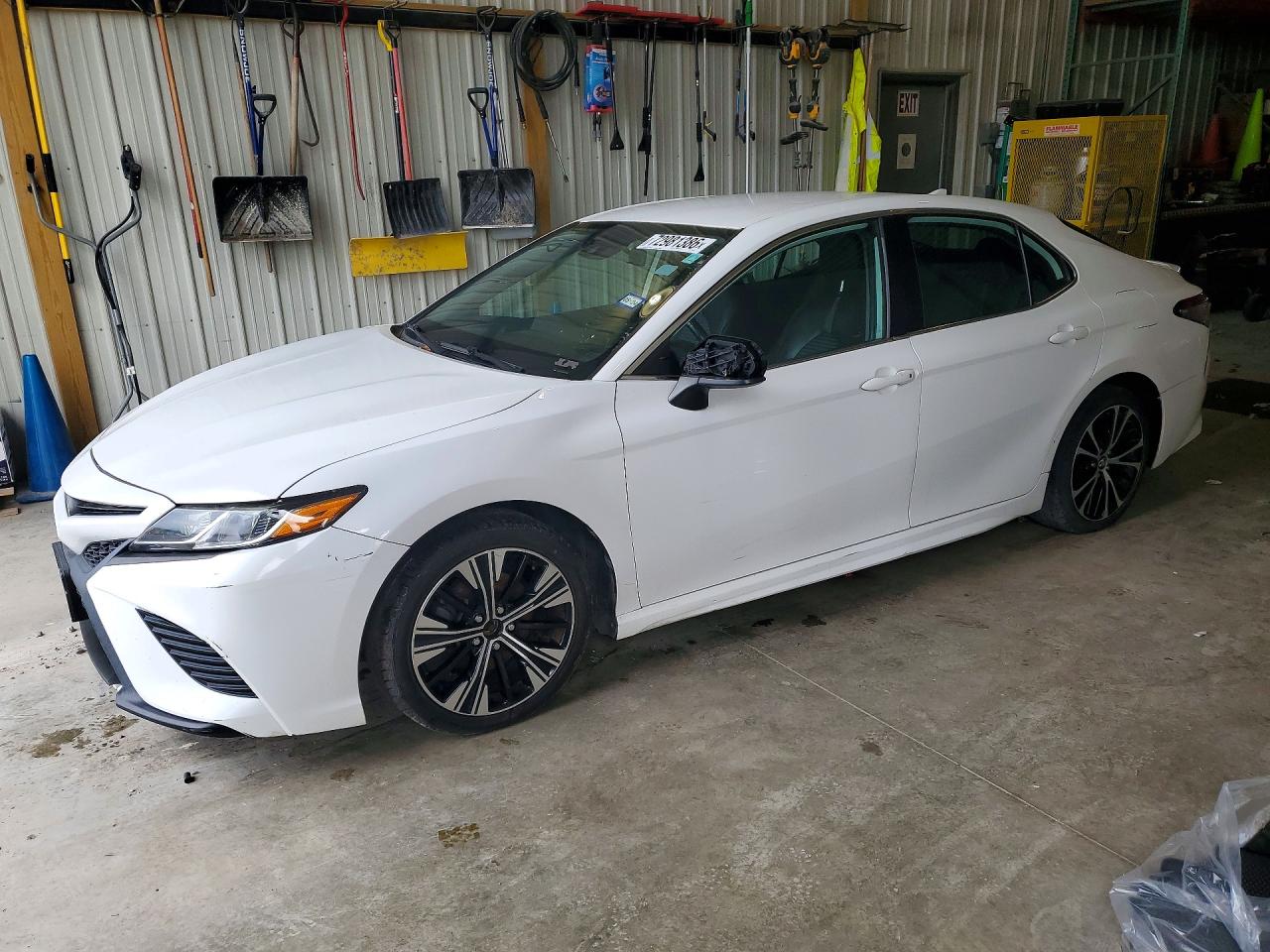 2019 TOYOTA CAMRY SE | 4T1B11HK1KU227075 | UPCARS