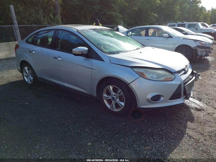 2013 FORD FOCU SE | 1FADP3F27DL360271 | UPCARS