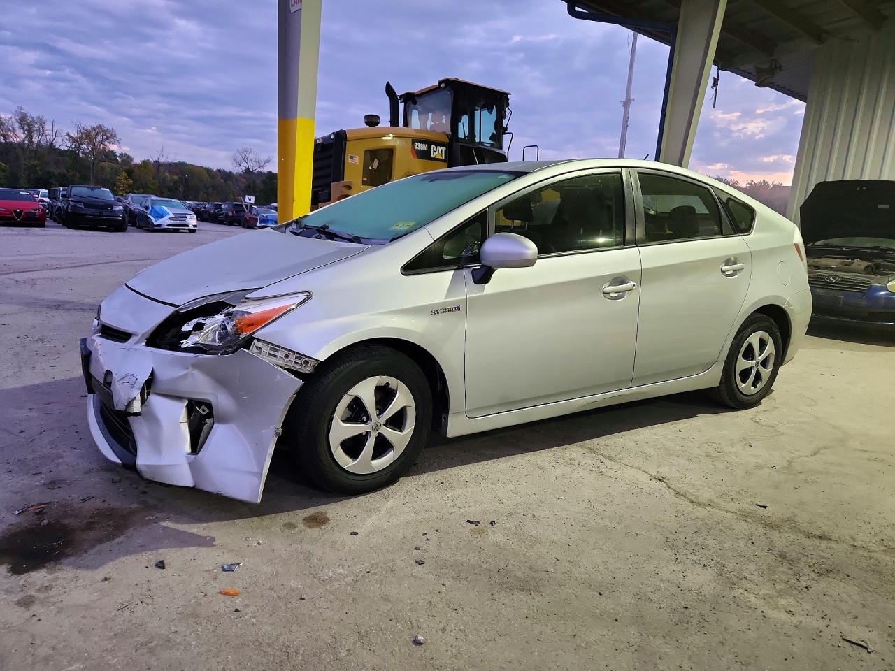 2015 TOYOTA PRIUS TWO | JTDKN3DU0F0430712 | UPCARS