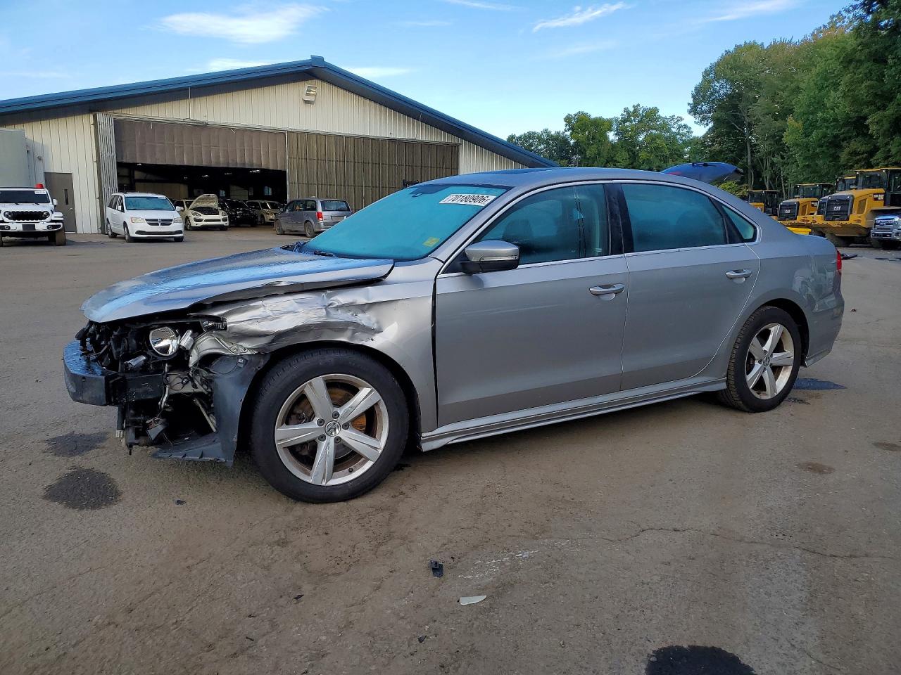 2013 VOLKSWAGEN PASSAT SE | 1VWBP7A36DC071064 | UPCARS
