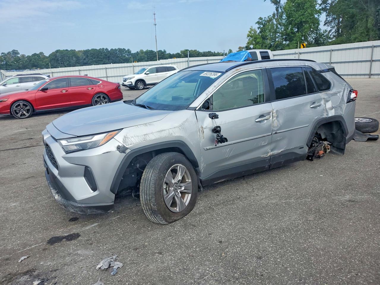 2025 TOYOTA RAV4 XLE | JTMRWRFV9SJ075080 | UPCARS