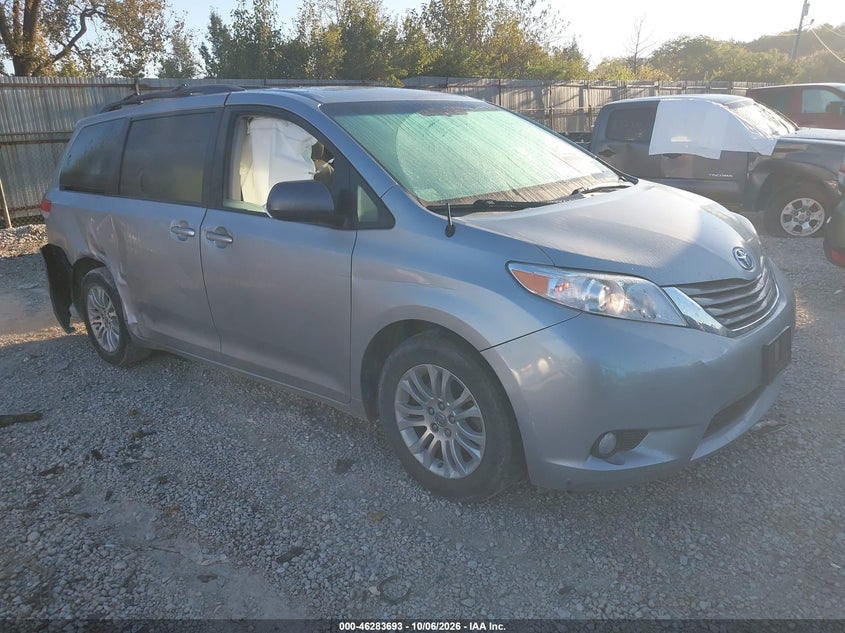 2014 TOYOTA SIENNA XLE V6 8 PASSENGER | 5TDYK3DC0ES489913 | UPCARS