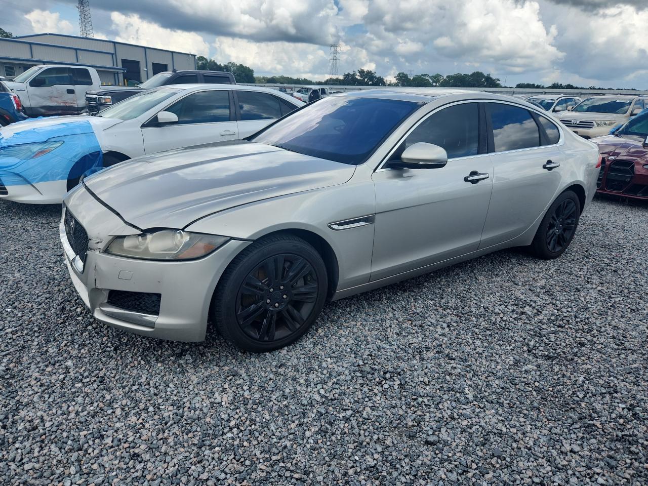 2016 JAGUAR XF PREMIUM | SAJBJ4BV6GCY17652 | UPCARS