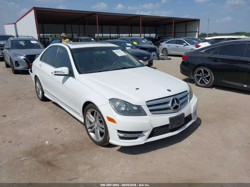 2013 MERCEDES-BENZ C 250 SPORT | WDDGF4HB8DA768115 | UPCARS