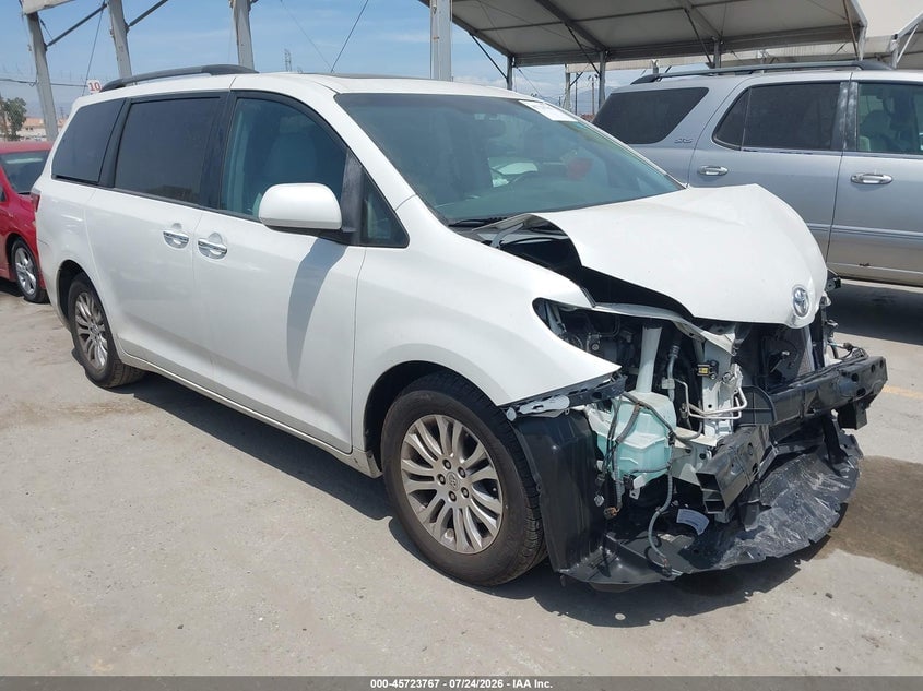 2015 TOYOTA SIENNA XLE 8 PASSENGER | 5TDYK3DC4FS671440 | UPCARS