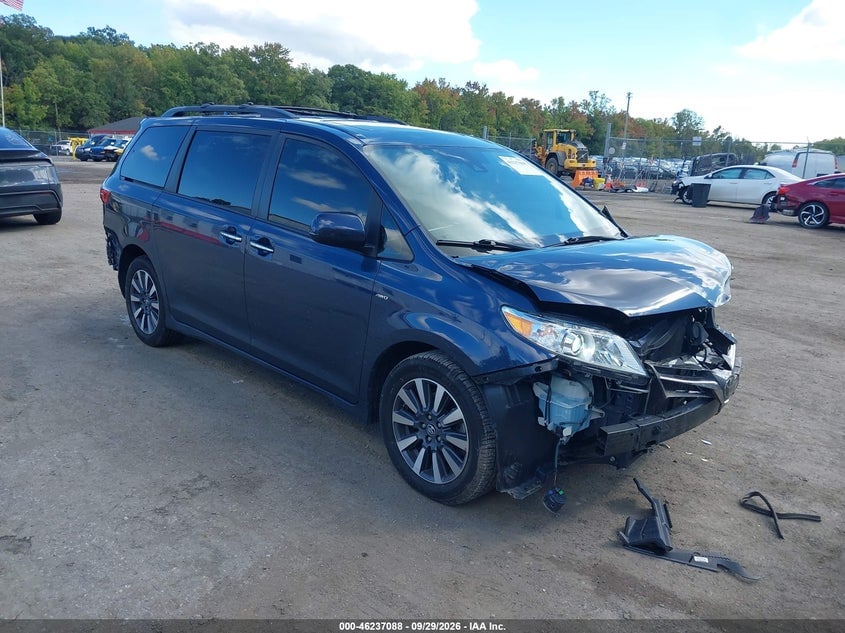 2018 TOYOTA SIENNA XLE PREMIUM 7 PASSENGER | 5TDDZ3DC7JS200790 | UPCARS