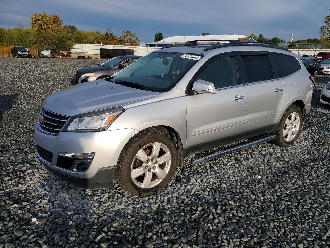 2016 CHEVROLET TRAVERSE LT | 1GNKRGKD0GJ301256 | UPCARS