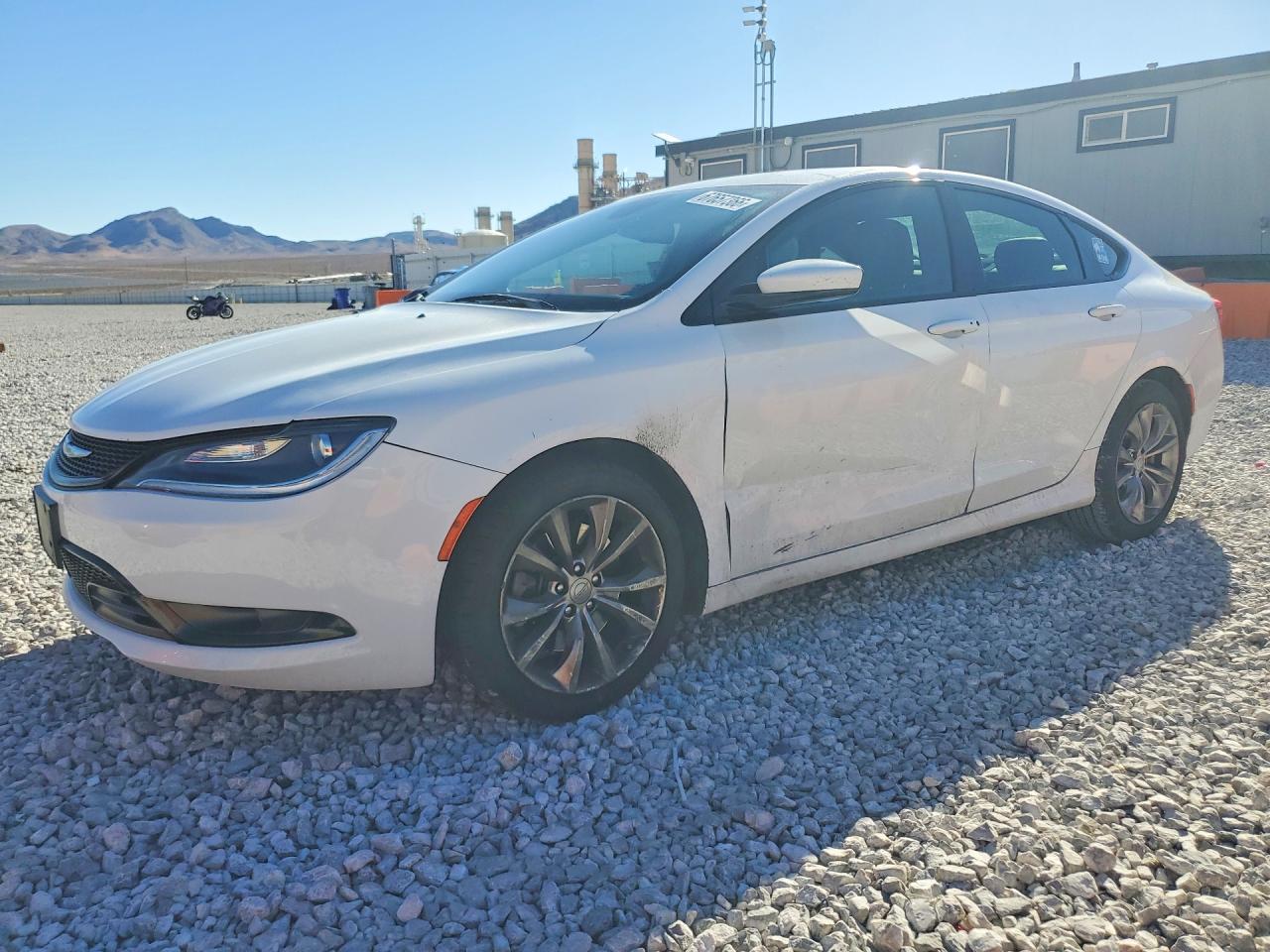 2015 CHRYSLER 200 S | 1C3CCCBG0FN613770 | UPCARS
