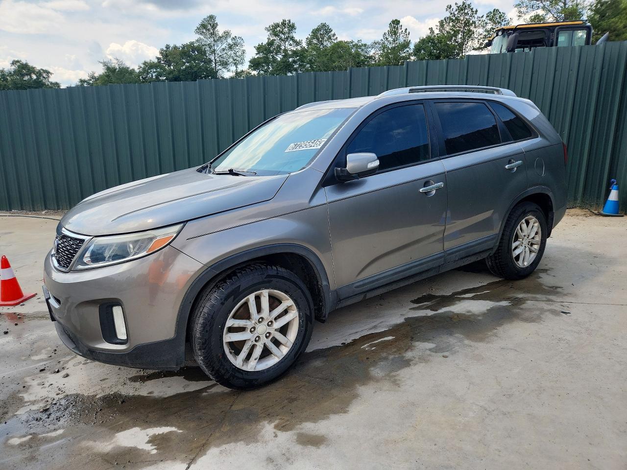 2014 KIA SORENTO LX | 5XYKT4A67EG491324 | UPCARS
